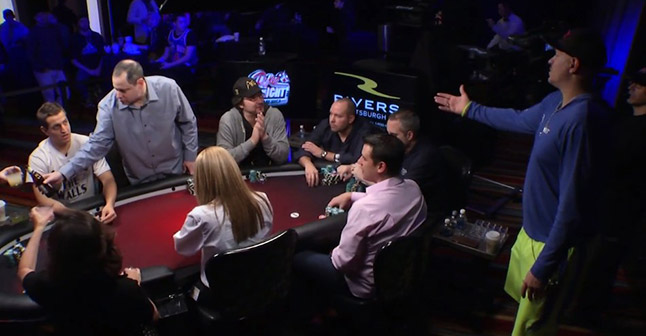 Poker night in America - Season 2 Episode 22