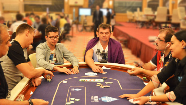 SNG Poker Tournaments